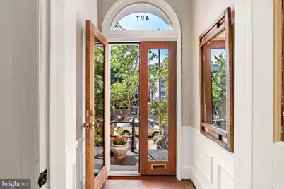427 10th Street NE, Washington, DC 20002 - Photo 2