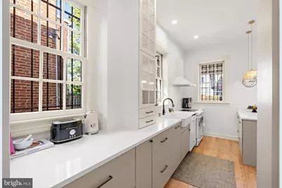 427 10th Street NE, Washington, DC 20002 - Photo 8