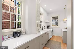 427 10th St NE, Washington, DC 20002 - Photo 8