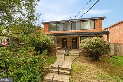 215 Hawaii Avenue NE, Washington, DC 20011 - Photo 2