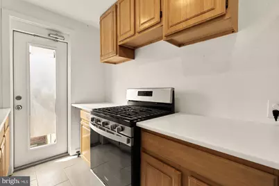 215 Hawaii Avenue NE, Washington, DC 20011 - Photo 38