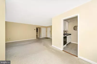 2400 NW 41st Street NW #403, Washington, DC 20007 - Photo 12