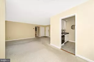 2400 NW 41st Street NW, Washington, DC 20007 - Photo 12