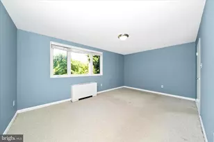 2400 NW 41st Street NW, Washington, DC 20007 - Photo 18