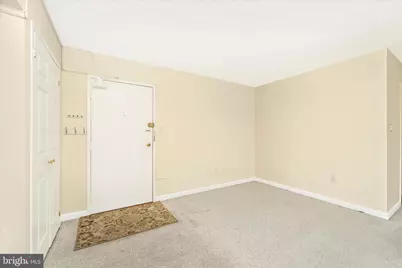 2400 NW 41st Street NW #403, Washington, DC 20007 - Photo 2
