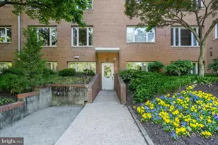 2400 NW 41st Street NW, Washington, DC 20007 - Photo 26