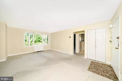 2400 NW 41st Street NW #403, Washington, DC 20007 - Photo 6