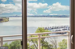 88 V St SW, Washington, DC 20024 - Photo 10