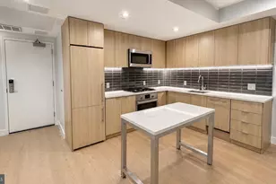 1224 M St NW, Washington, DC 20005 - Photo 2