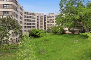 3901 Cathedral Ave NW, Washington, DC 20016 - Photo 2