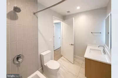 1224 M Street NW #206, Washington, DC 20005 - Photo 8