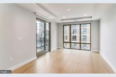 1224 M Street NW #304, Washington, DC 20005 - Photo 2