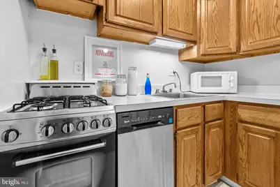 240 SW M Street SW #E702, Washington, DC 20024 - Photo 6