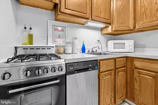 240 SW M Street SW, Washington, DC 20024 - Photo 6