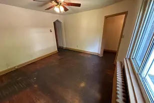 521 Oakwood St SE, Washington, DC 20032 - Photo 6