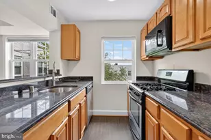 3868 9th St SE, Washington, DC 20032 - Photo 2