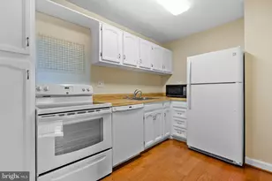 1325 18th St NW, Washington, DC 20036 - Photo 10
