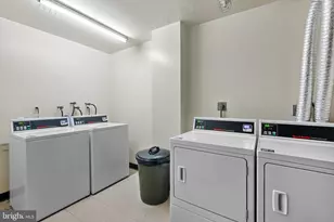 1325 18th St NW, Washington, DC 20036 - Photo 26