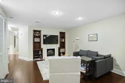 1126 25th Street NW #1, Washington, DC 20037 - Photo 10