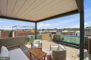 1326 Corcoran St NW, Washington, DC 20009 - Photo 32