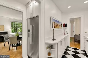 2039 New Hampshire Ave NW, Washington, DC 20009 - Photo 18