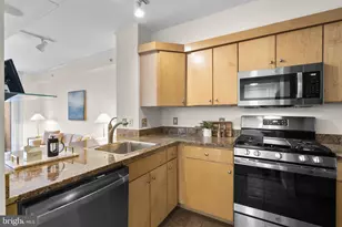 631 D Street NW, Washington, DC 20004 - Photo 10