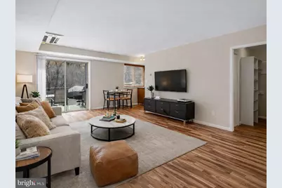 2710 Macomb Street NW #111, Washington, DC 20008 - Photo 4