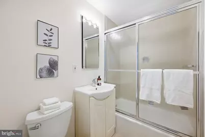 2700 Virginia Avenue NW #901, Washington, DC 20037 - Photo 24