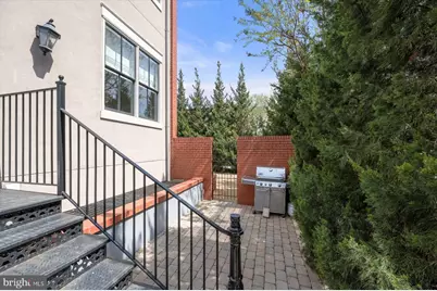 419 G Street SE, Washington, DC 20003 - Photo 44