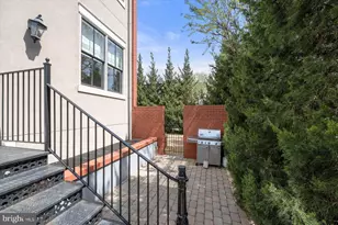 419 G St SE, Washington, DC 20003 - Photo 44