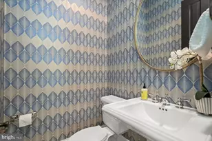 419 G St SE, Washington, DC 20003 - Photo 18