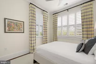 419 G St SE, Washington, DC 20003 - Photo 40