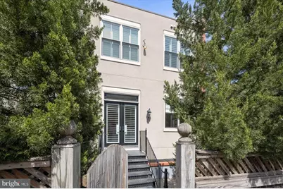 419 G Street SE, Washington, DC 20003 - Photo 42