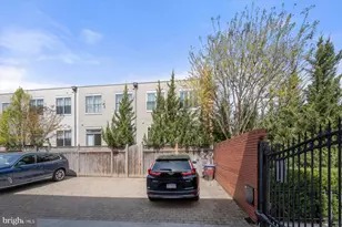 419 G St SE, Washington, DC 20003 - Photo 46