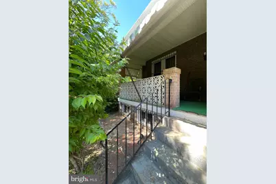 1820 Massachusetts Avenue SE, Washington, DC 20003 - Photo 4