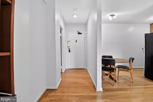 950 NW 25th Street NW, Washington, DC 20037 - Photo 8