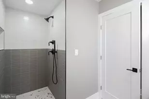 726 11th St NE, Washington, DC 20002 - Photo 10