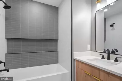 726 11th Street NE, Washington, DC 20002 - Photo 12