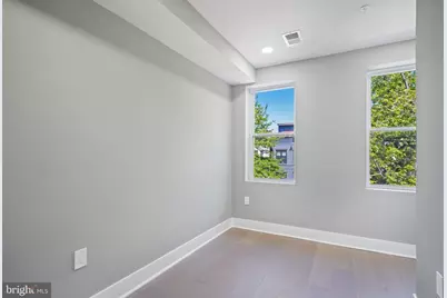 726 11th Street NE, Washington, DC 20002 - Photo 18