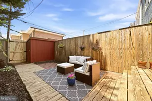 329 17th St SE, Washington, DC 20003 - Photo 28