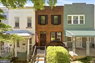 329 17th St SE, Washington, DC 20003 - Photo 2