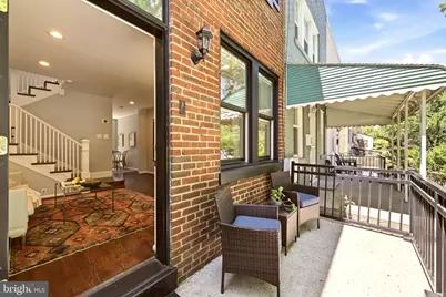 329 17th Street SE, Washington, DC 20003 - Photo 4
