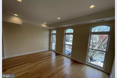 532 8th Street SE #2, Washington, DC 20003 - Photo 6