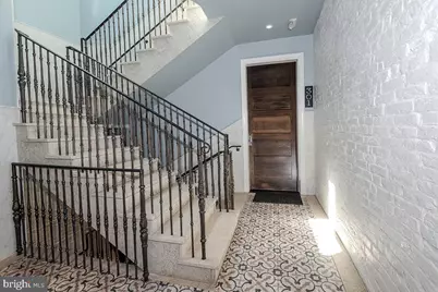 418 7th Street SE #302, Washington, DC 20003 - Photo 2