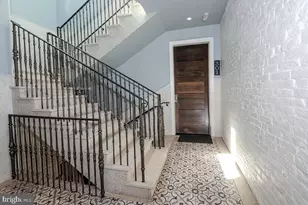 418 7th St SE, Washington, DC 20003 - Photo 2