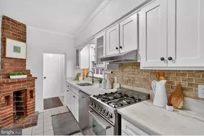 142 D Street SE, Washington, DC 20003 - Photo 10