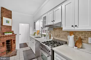 142 D St SE, Washington, DC 20003 - Photo 10