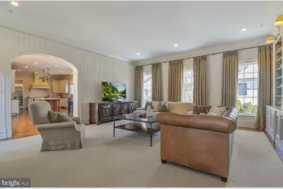 1935 Foxview Circle NW, Washington, DC 20007 - Photo 18