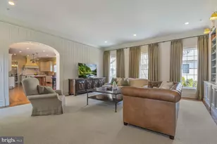 1935 Foxview Circle NW, Washington, DC 20007 - Photo 18