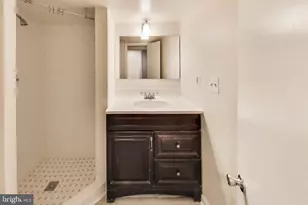 1917 Lincoln Rd NE, Washington, DC 20002 - Photo 22